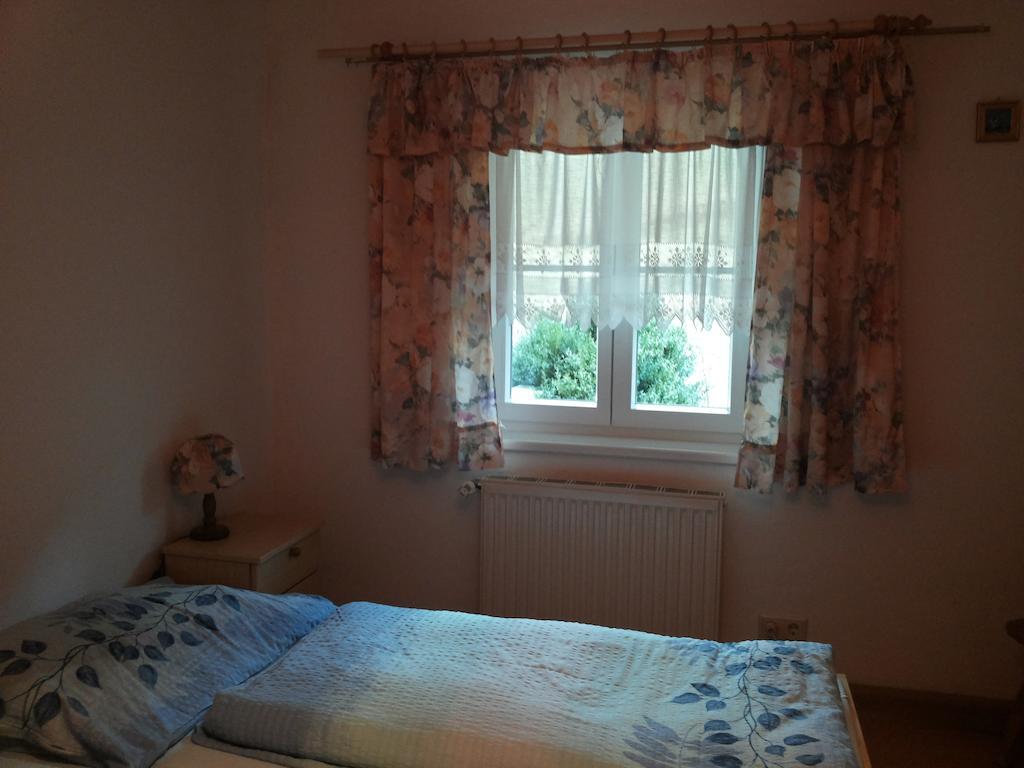 Ferienwohnung Dirnbergerhof Mondsee Zimmer foto