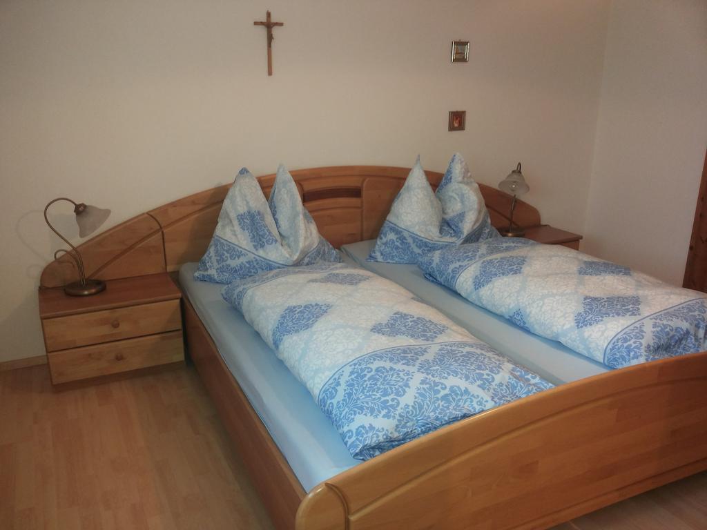 Ferienwohnung Dirnbergerhof Mondsee Zimmer foto